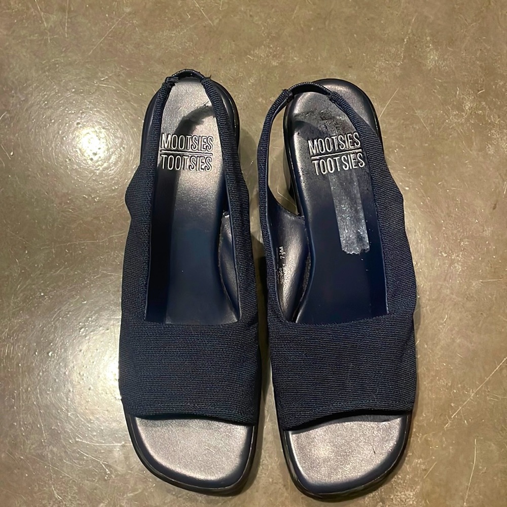 Vintage 90’s Mootsies Tootsies sandals
